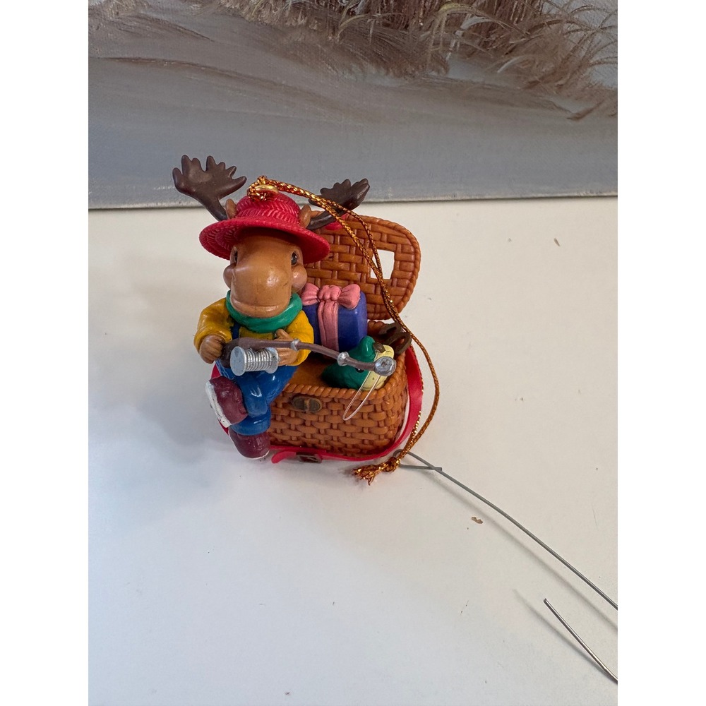 Mistletoe Magic Collection Fishing Moose Ornament Creel Basket Holiday Decor
